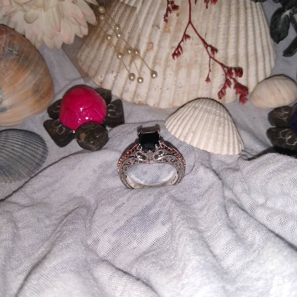 NWT Silver Plated18K Gold Filled Lab Sapphire Ring